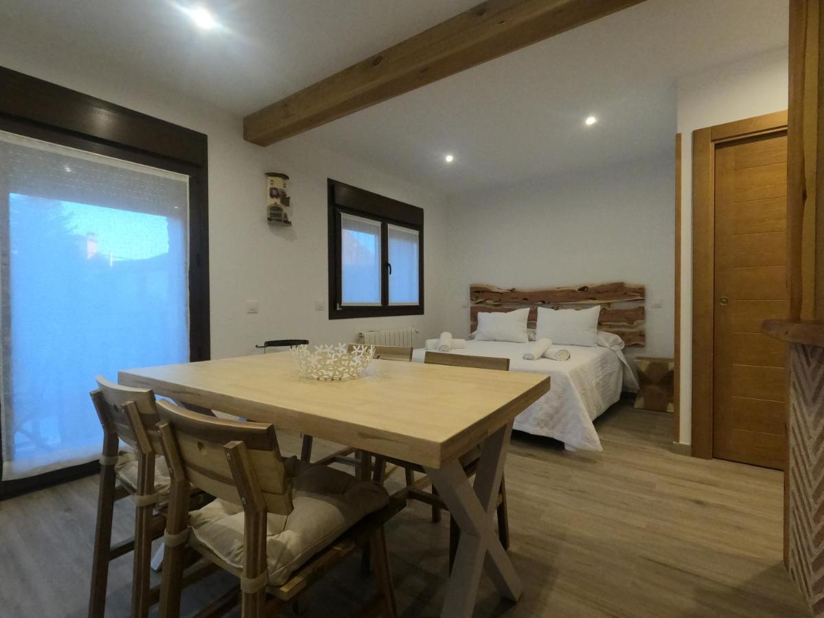 Ceguilla Apartamentos Sierra Y Mar Aldealengua De Pedraza מראה חיצוני תמונה